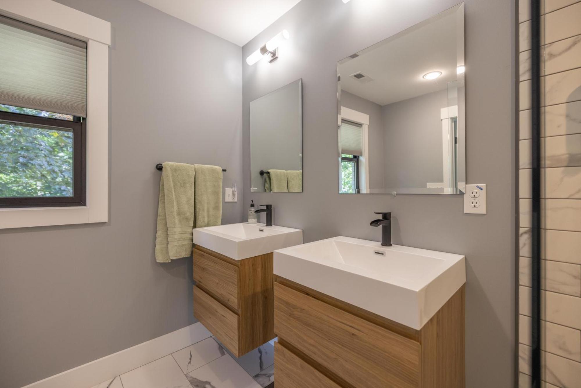 Вилла Mid-Century Modern Impeccable Remodel With Hot Tub Эшвилл Экстерьер фото