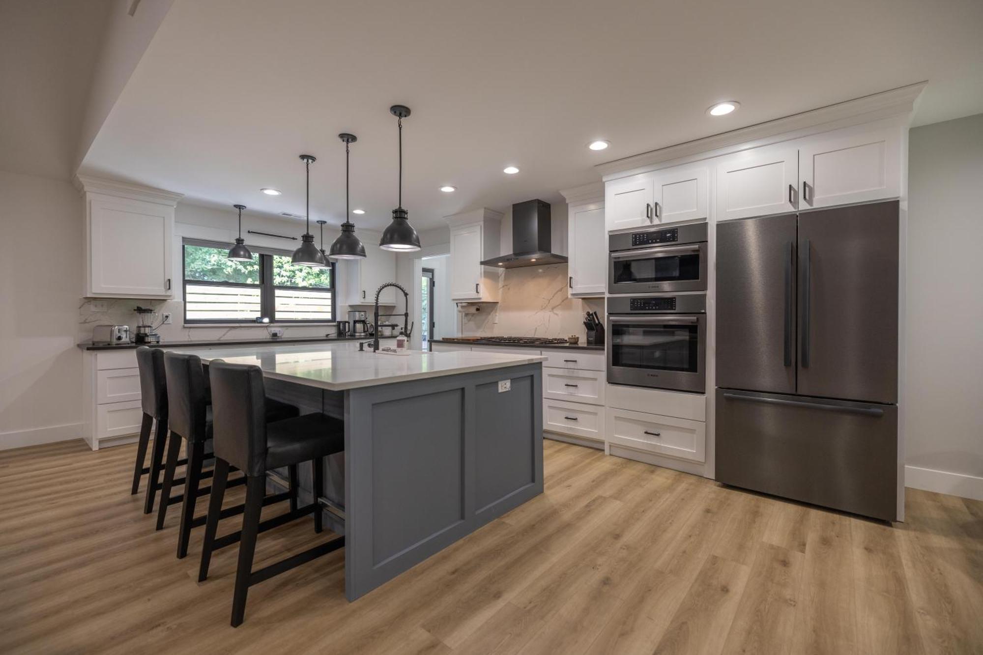 Вилла Mid-Century Modern Impeccable Remodel With Hot Tub Эшвилл Экстерьер фото